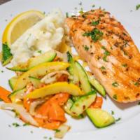 Salmon Alla Griglia · Fresh Norwegian salmon fillet grilled to perfection with vegetables.