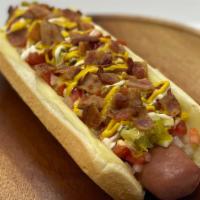 Super Hot Dog · Sausage, Cheese, Bacon, Onion, Tomato, Pickles, Sauces and bread