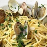 Linguini Alle Vongole · Linguini Pasta, Sauteed with Little neck Clams in a Red or White Wine Sauce