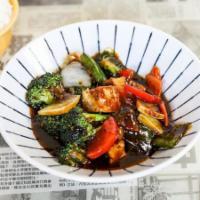 Hawkers Delight · Saucy blend of rice, wok-seared tofu, broccoli, napa cabbage, carrots, bell peppers, shiitak...
