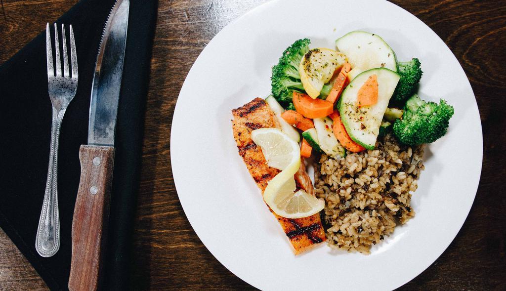Grilled Salmon & Grilled Chicken · Gilled Salmon, Grilled Chicken, wild rice, steamed vegetables, rolls, and choice of salad, and mini cheesecake or mini chocolate cake.