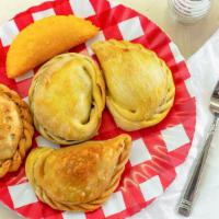 Empanadas · colombian beef
spinach and cheese
argentinian beef or ham and cheese
cuban beef