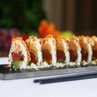 Fantastic Roll · Inside: eel, avocado and spicy crunchy tuna, outside: spicy crunchy crab and caviar, sauce: ...