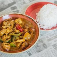 Po Po Lo'S Curry - Chicken · Our hearty family recipe that has been shared for generations. Wok-seared with chicken, pota...
