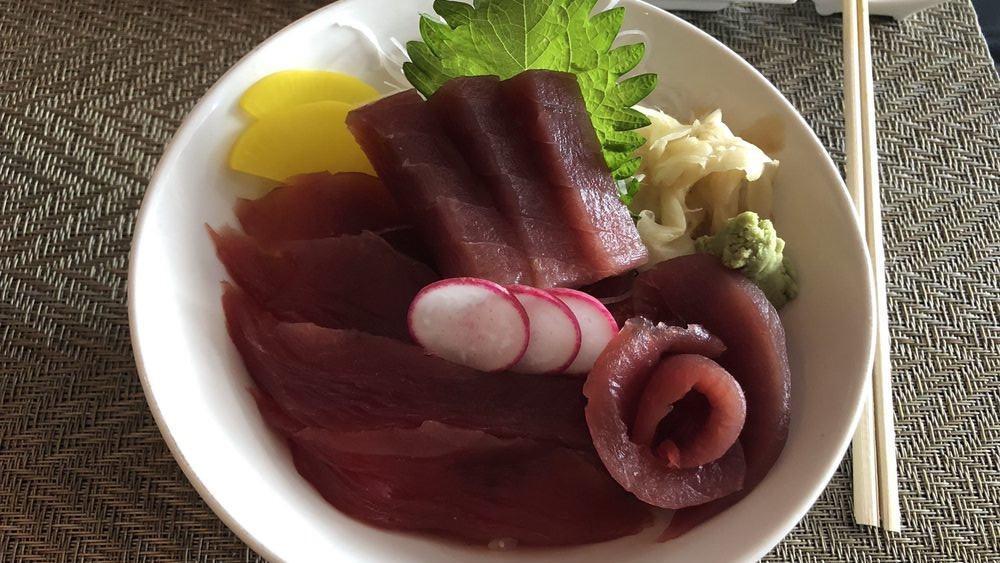 Tekka Don · Slices of fresh tuna over sushi rice.