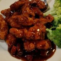 General Tso'S Chicken Dinner Combo · Served with egg drop or wonton soup, pork fried rice and 1 egg roll.