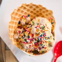 Birthday Cake Capacitor · Cake batter flavor with Cookie Dough, Rainbow Sprinkles and Fudge