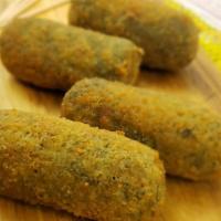 Croquetas De Espinaca · Spinach bechamel croquettes. 4 Units.