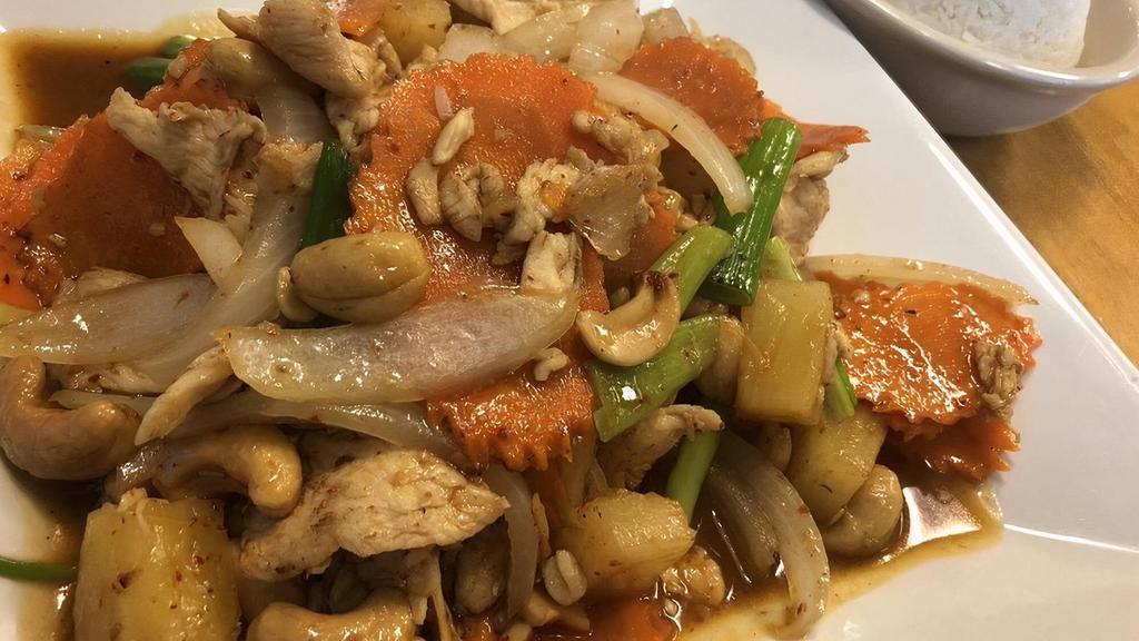 Chicken With Cashew Nuts (Lunch) · Served with fried rice.