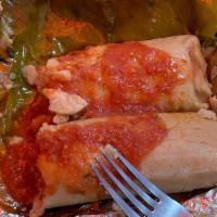 Chilaquiles De Pollo En Salsa Verde / Chicken Chilaquiles In Green Sauce · 