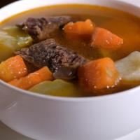 Small Home Style Beef Soup · sopa casera de carne con verduras, tamano pequeno