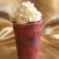 Berry Twist · Strawberry, Raspberry, Blueberry and Banana