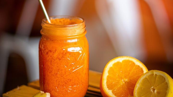 Detoxifier · Vegan, gluten free. Carrot, apple, beet, celery, and ginger.