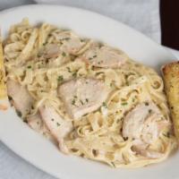 Fettuccine Alfredo With Chicken · 