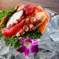 Tuna (Maguro) · CONSUMER ADVISORY Consuming raw or undercooked meats, poultry, seafood, shellfish, or egss m...