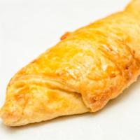 Croissant Con Jamón Y Queso / Croissant With Ham And Cheese · 