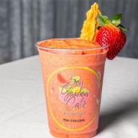 Caribbean Dream · 100% fruit juice strawberry, mango, pineapple, papaya.