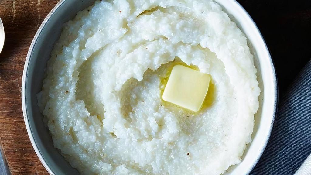 Grits · bowl of grits.