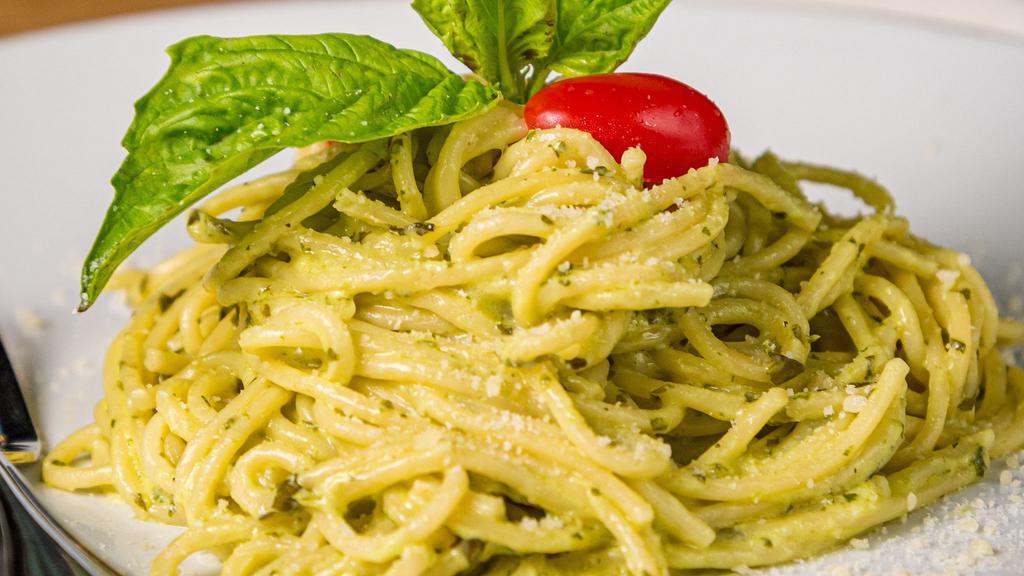 Pesto & Cream Spaghetti · PESTO SAUCE, CREAM AND PARMESAN