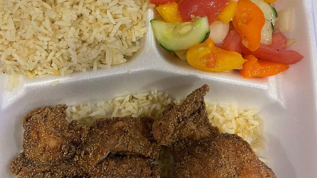 White Rice/Fried Chicken · cooked white rice with fried chicken and fresh vegetable (tomato, green pepper, onion, cucumber, salt, black pepper, vegetable oil.)