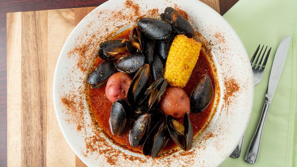 Black Mussels · One pound black mussels. Seafood boil comes with one corn and two potato.