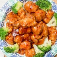 General Tso'S Chicken · Tender pieces of chicken lightly battered in lotus flour, sautéed with broccoli, dried chili...