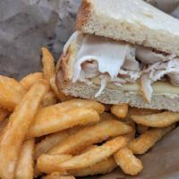 Kid Turkey Sandwich & Fries · 