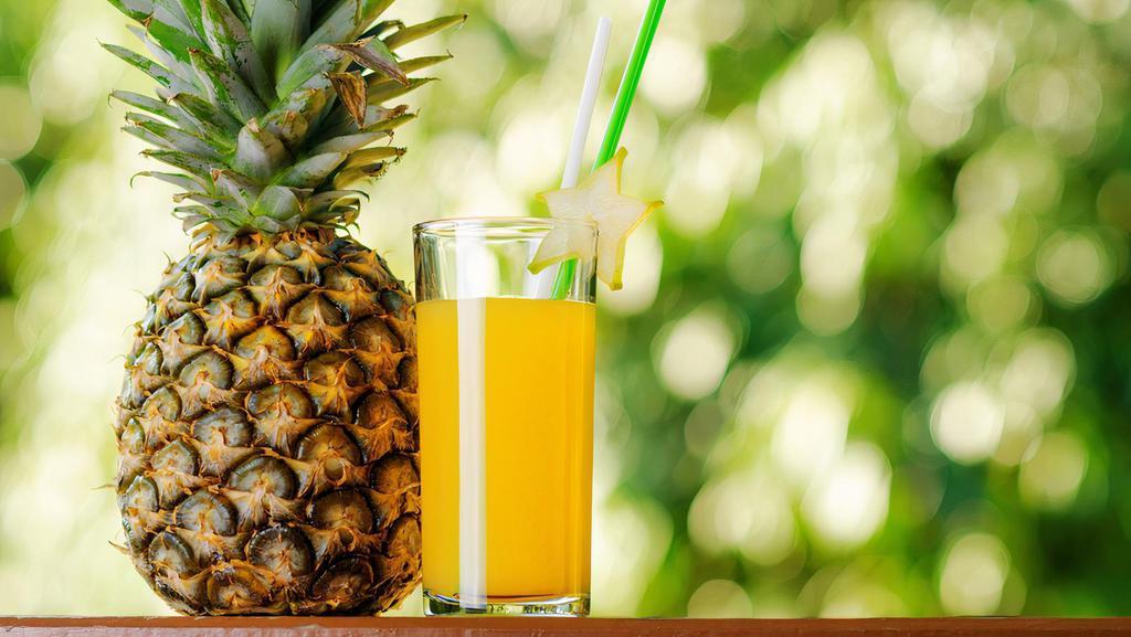 Jugo Natural · Pineapple juice, watermelon juice, mango juice, tamarind juice, and passion juice fruit.