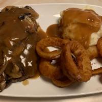 Junior'S Chopped Steak · Served on Toast with Grilled Onions & Mushrooms and a Side of Mashed Potatoes.