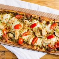 Pesto Ppole · Pesto sauce, mozzarella cheese, fresh mozzarella, cherry tomatoes, chicken, fresh roasted zu...