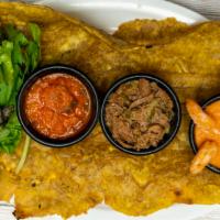 Patacon / 6 Combinaciones · Green plantain with 6 sides as your choice.
