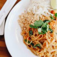 Pad Thai · Thin rice noodles, eggs, scallion, beansprout, peanut in tamarind sauce.