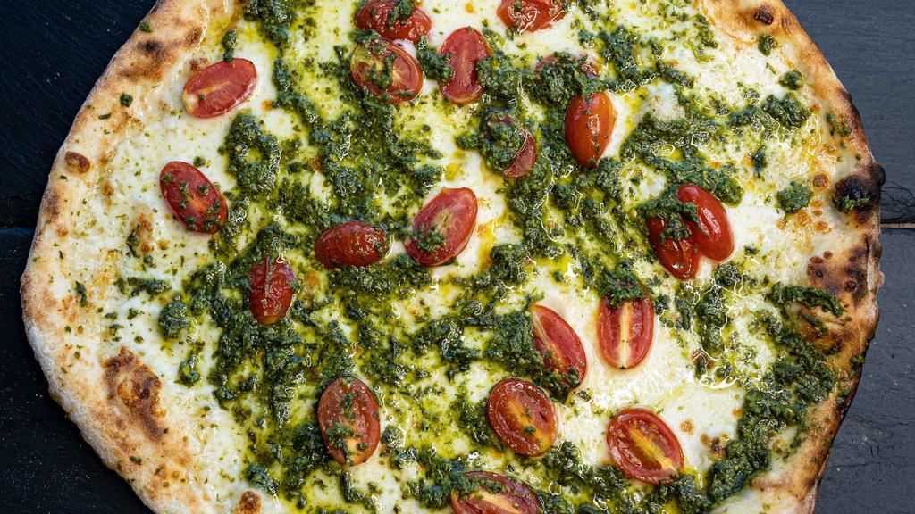 Pizza Caprese · Vegetarian. Mozzarella, cherry tomato, pesto.