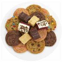 Cookie & Brownie Bites Combo Platter - 1.5 Dozen · Includes 4 Flavors of Cookies and 3 Flavors of Brownie Bites, 18 servings.