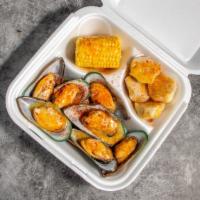 1 Lb Steamed Mussels · Comes with two side items. All steamed items are seasoned with OLD BAY, GARLIC, BUTTER. Spic...