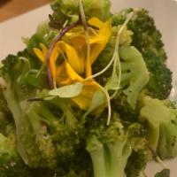 Lightly Seasoned Broccoli  · Fresh-Cut Broccoli Sautéed with Garlic, Sea Salt & Black Pepper.