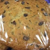 Cookie · Jumbo chocolate chip cookie