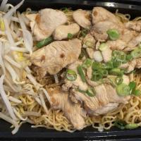 Garlic Noodles · Egg noodles, chicken, bean sprout, scallion.