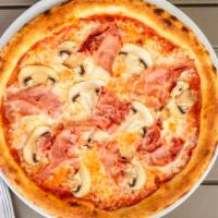 Pizza Cotto E Funghi · Tomato sauce, mozzarella, ham, and mushroom.
