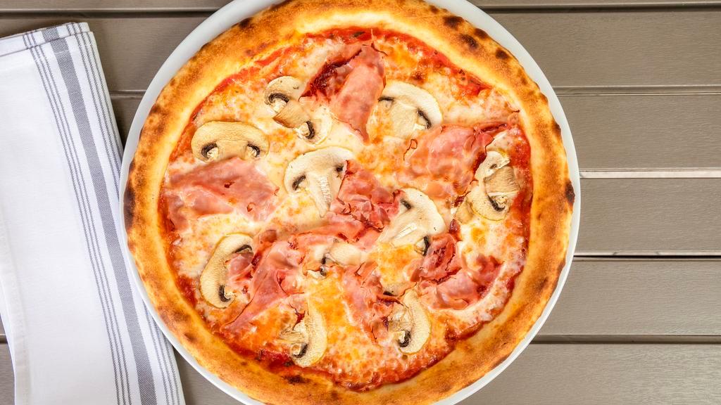Pizza Cotto E Funghi · Tomato sauce, mozzarella, ham, and mushroom.