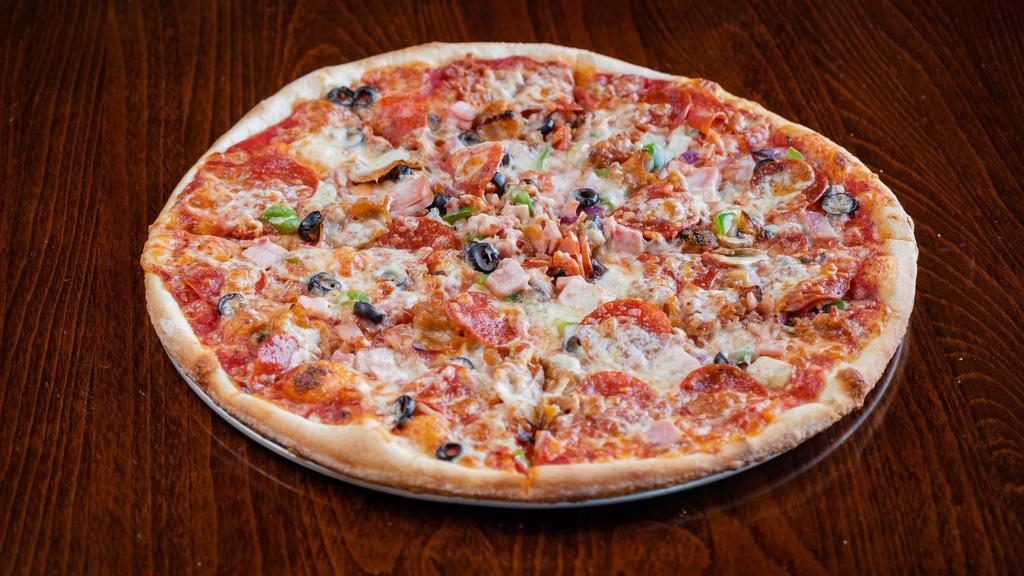 Vintage Pizza · Pepperoni, sausage, ham, bacon, mushrooms, onions, green peppers, black olives.