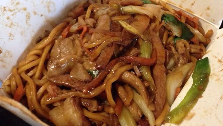 House Special Lo Mein · Served soft noodle.