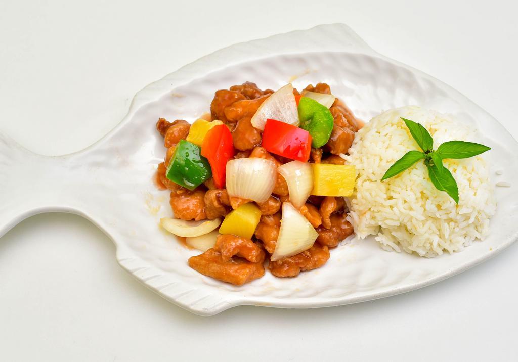 Honey Sweet And Sour Chicken · Crispy chunks chicken with onions, green, and red bell peppers. Flavors balanced with honey sweet and sour sauce. Come with the white rice and two vegetable sides.