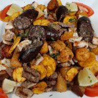 Picada (2 Personas) · Mixed grilled beef, chicken. 