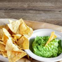 Guacamole (Pequeño) · Made fresh to order and served with corn tortilla chips