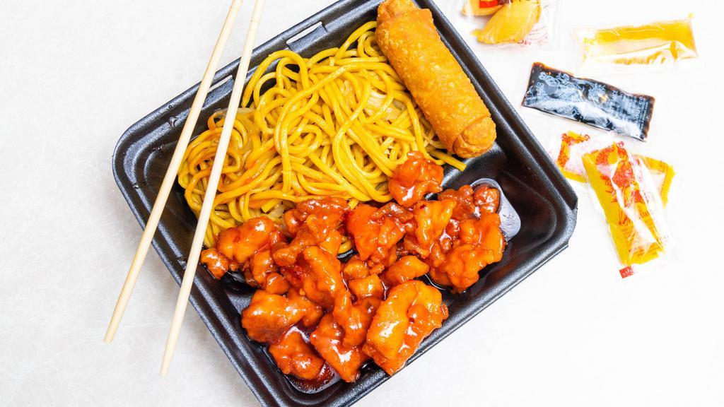 General Tsao'S Chicken · Spicy. Boneless fried chicken sauteed with sweet, sour & spicy sauce.