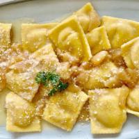Ravioli, Pear And Cheese · Ravioli filled with pears and cheese served with butter and pears.
Gluten-Free is not availa...