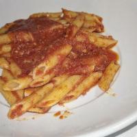 Kids Penne Tomato Sauce · Comes with tomato sauce.