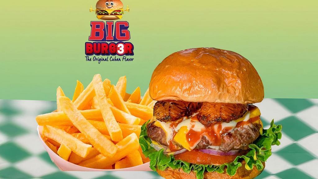 Sweet Cheese Burg3R · 100%angus beef burg3r with two sweet plantains, American cheese, onions, lettuce, tomatoes, ketchup, mayonnaise and French fries, with our pink sauce.