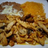 Pollo Con Hongos Lunch · Grilled Chicken, mushrooms, pico de gallo, with tortillas, beans and rice.
